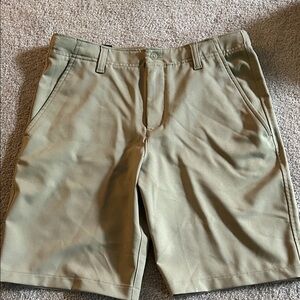 Under Armour Youth Large Tan Golf Shorts